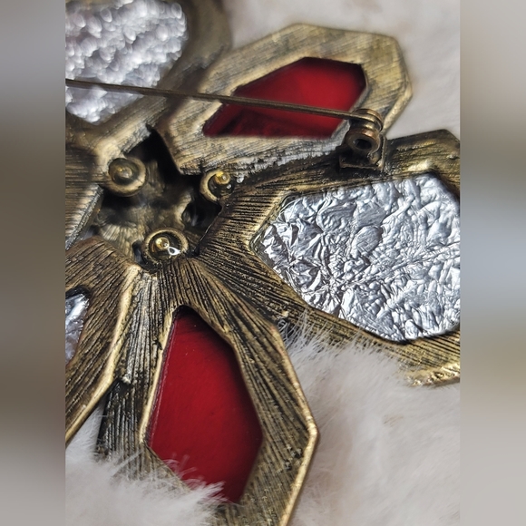 Metallic Red Brooch - Picture 4 of 6